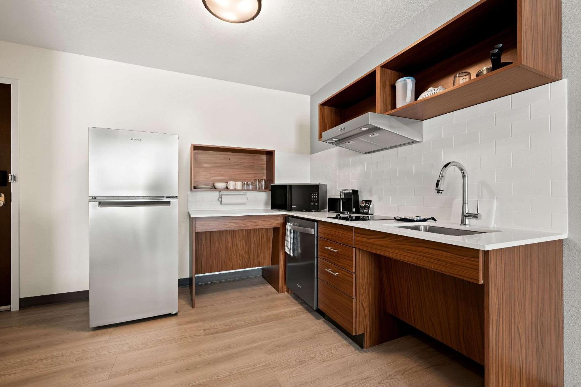 Everhome Suites Huntsville - Research Park Экстерьер фото